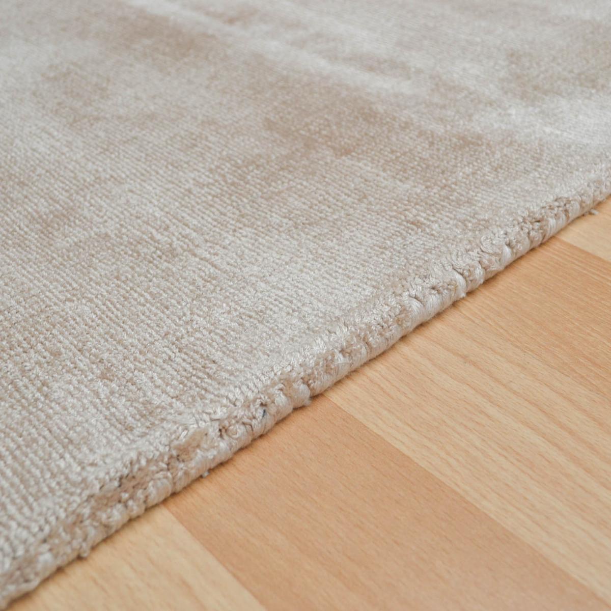Blade Plain Rugs in Champagne – image 3