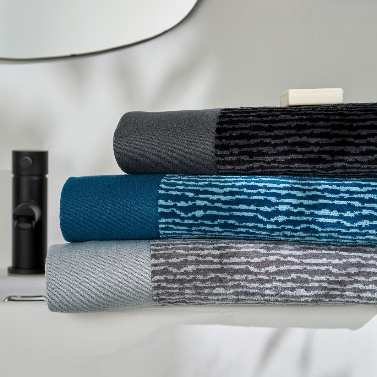 Nalu Halona Towels by Nicole Scherzinger in Silver Grey&nbsp;50x90cm – image 4