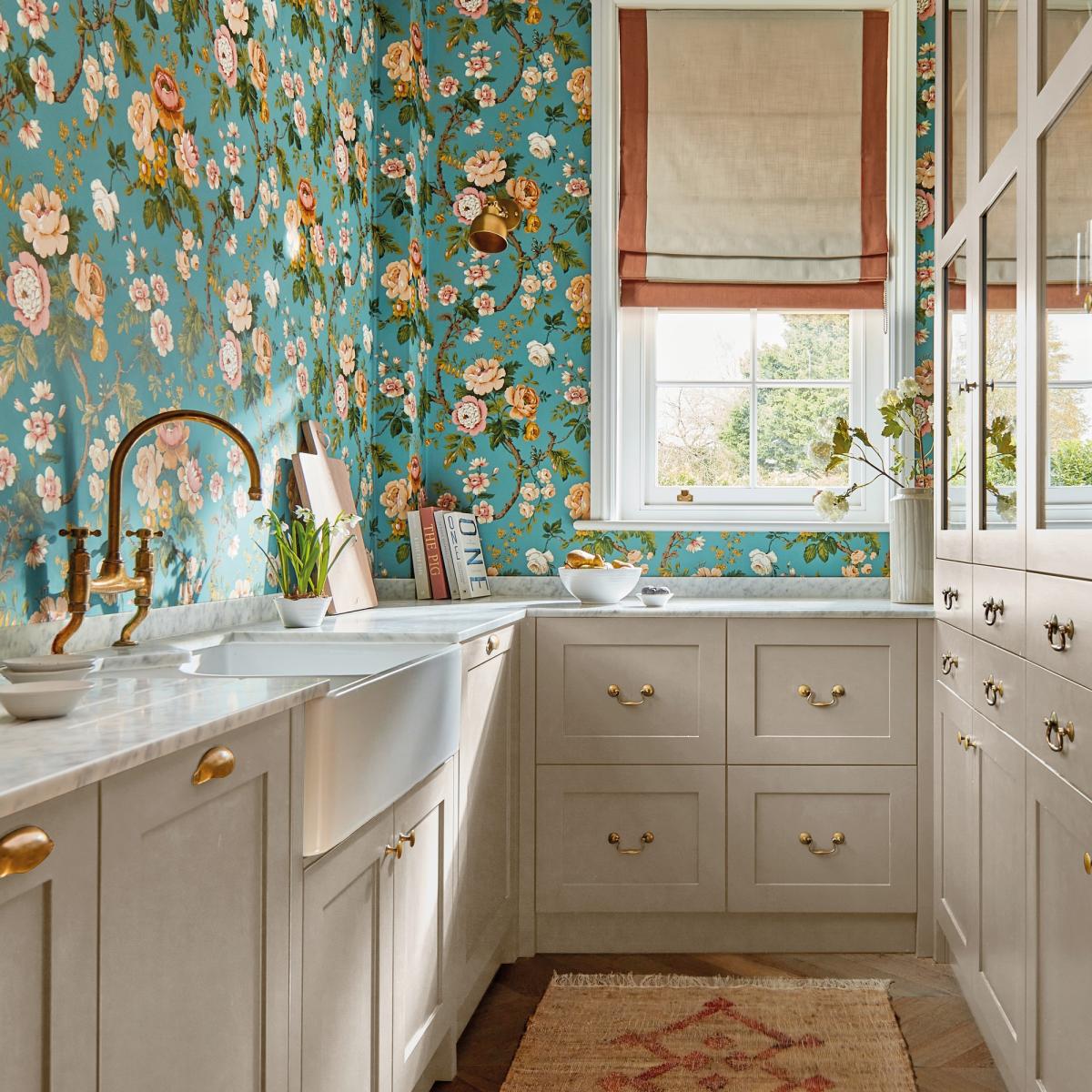 Hykenham Wallpaper 217041 by Sanderson in High Sea Ginger&nbsp;Roll – image 2