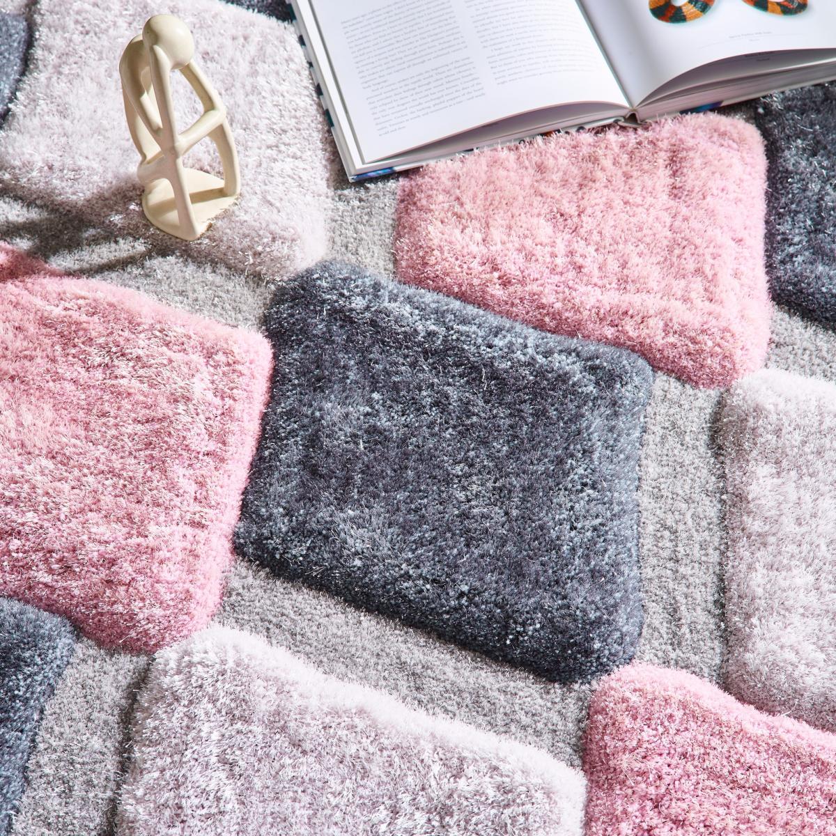 3D GEO Diamond Rugs In Blush Pink – image 2