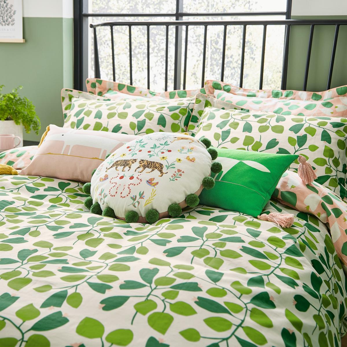 Rosehip Bedding Duvet Cover and Pillowcase by Scion in Mint Leaf & Zest Green&nbsp;200x200cm – image 2