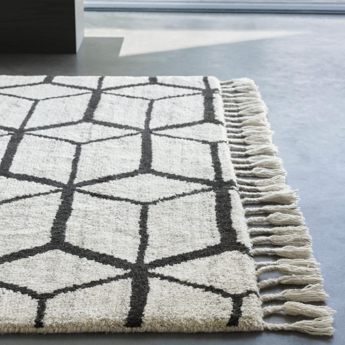 Arabiska Geometrisk 063301 Geometric Tassel Rugs in Beige Black by Brink and Campman – image 2