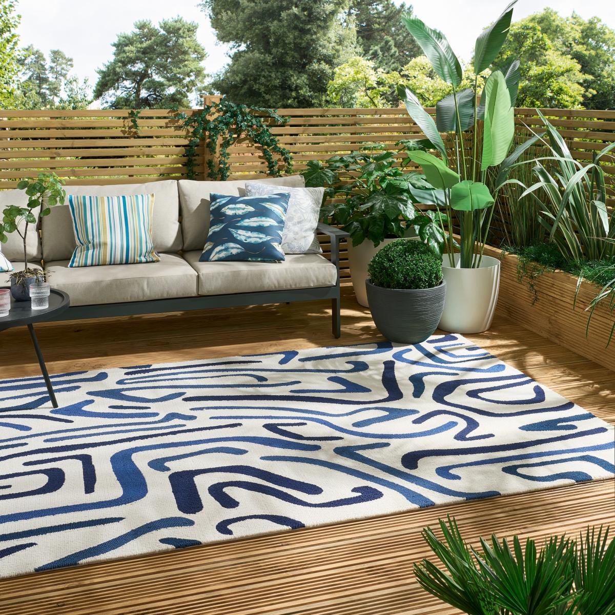 Synchronic Indoor Outdoor Rugs 442308 in Japanese Ink Origami – image 1