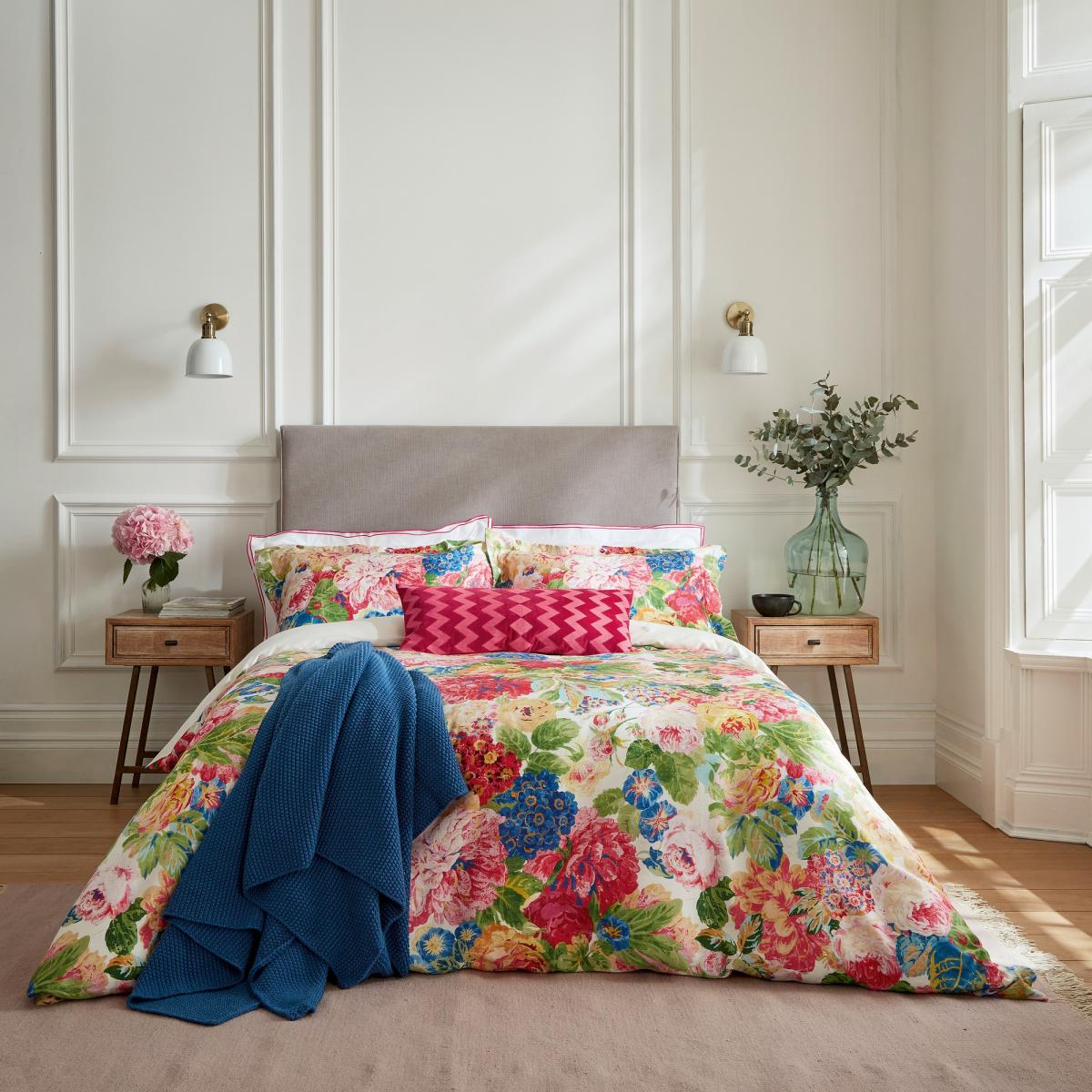 Very Rose & Peony Wool Throw by Sanderson in Blue 150x200cm – image 2