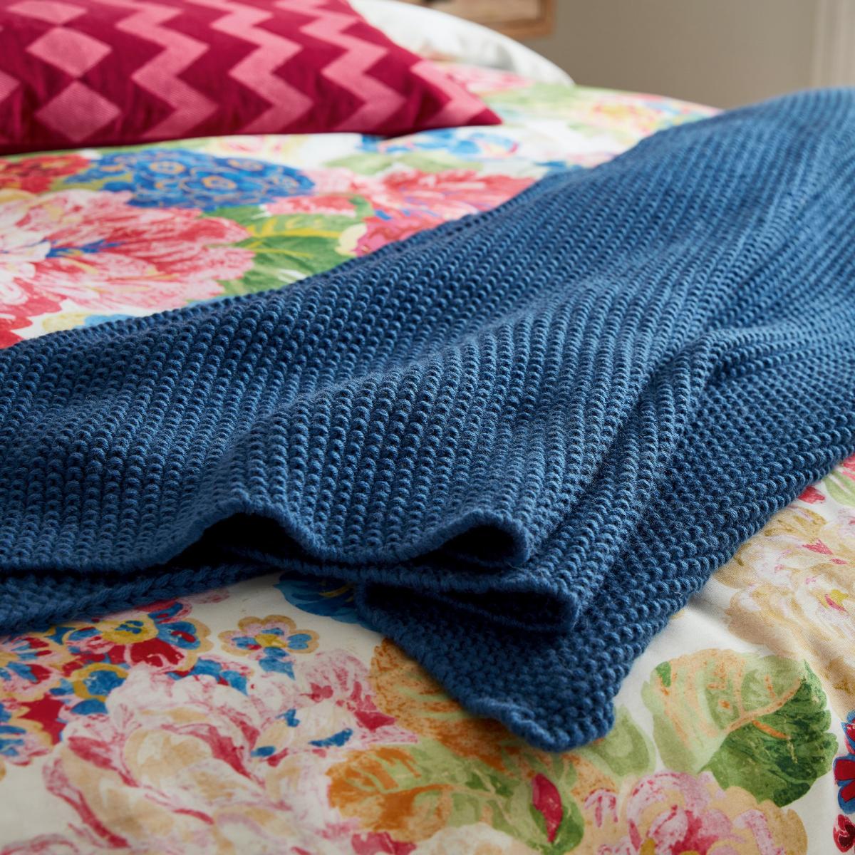 Very Rose & Peony Wool Throw by Sanderson in Blue 150x200cm – image 3