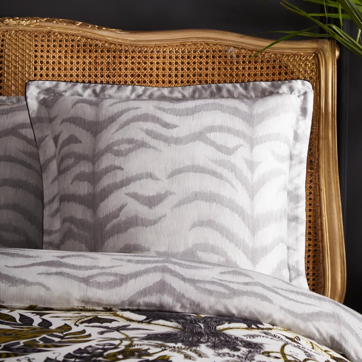 Amazon Jaguar Jungle Bedding by Emma J Shipley200x200cm – image 5