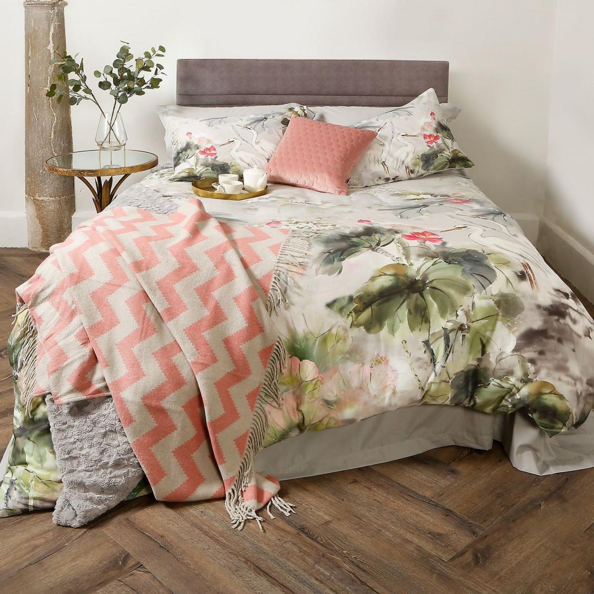 Harper Botanical Floral Bedding Duvet Cover and Pillowcase in Grey 218x228cm – image 1