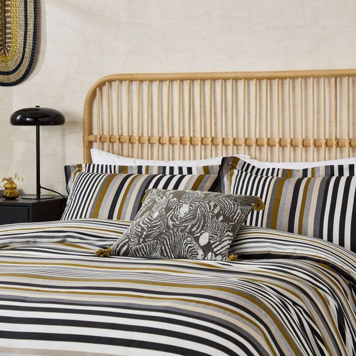 Rosita Bedding Duvet Cover and Pillowcase By Harlequin in Charcoal Grey 200x200cm – image 1