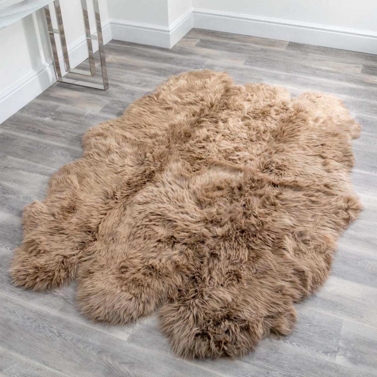 Loburn New Zealand Sheepskin Rug in Light BrownDouble – image 3