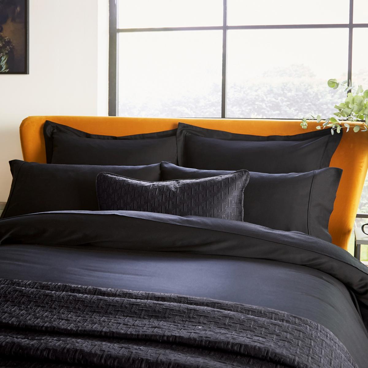 Plain Dye Cotton Bedding Duvet Cover and Pillowcase by Ted Baker in Black 200x200cm – image 2