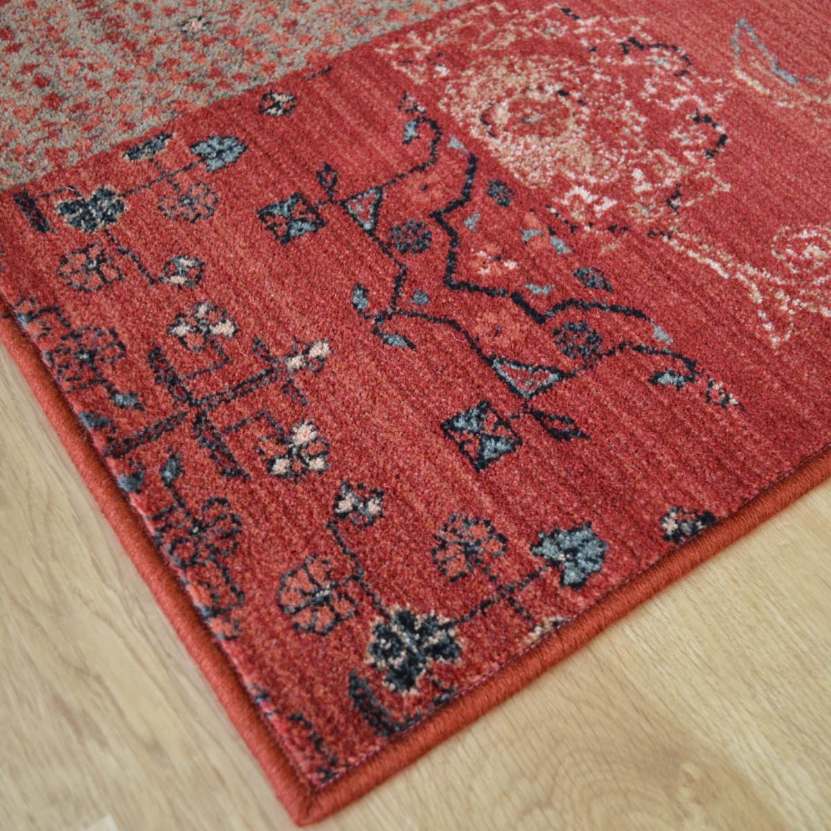 Royal Kashqai Rugs 4327 300 in Red – image 2