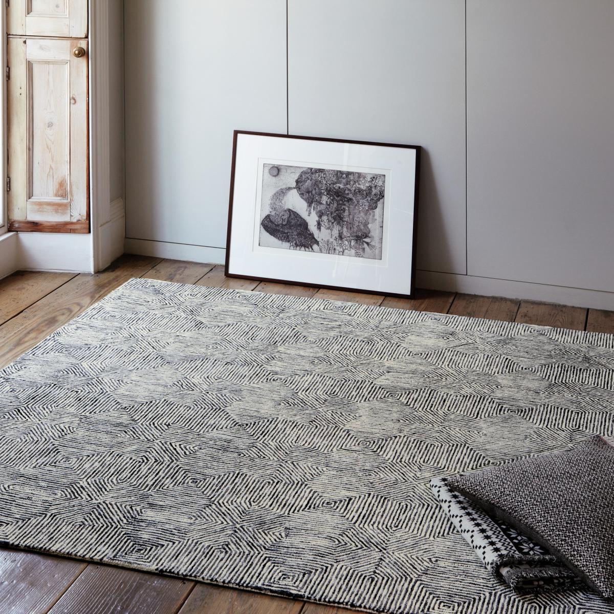 Camden Rugs in Black and White – image 1
