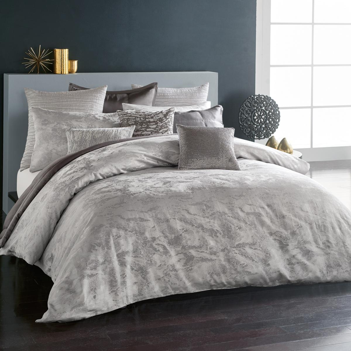 Donna Karan Luna Jacquard Bedding in Platinum Grey 220x260cm – image 1