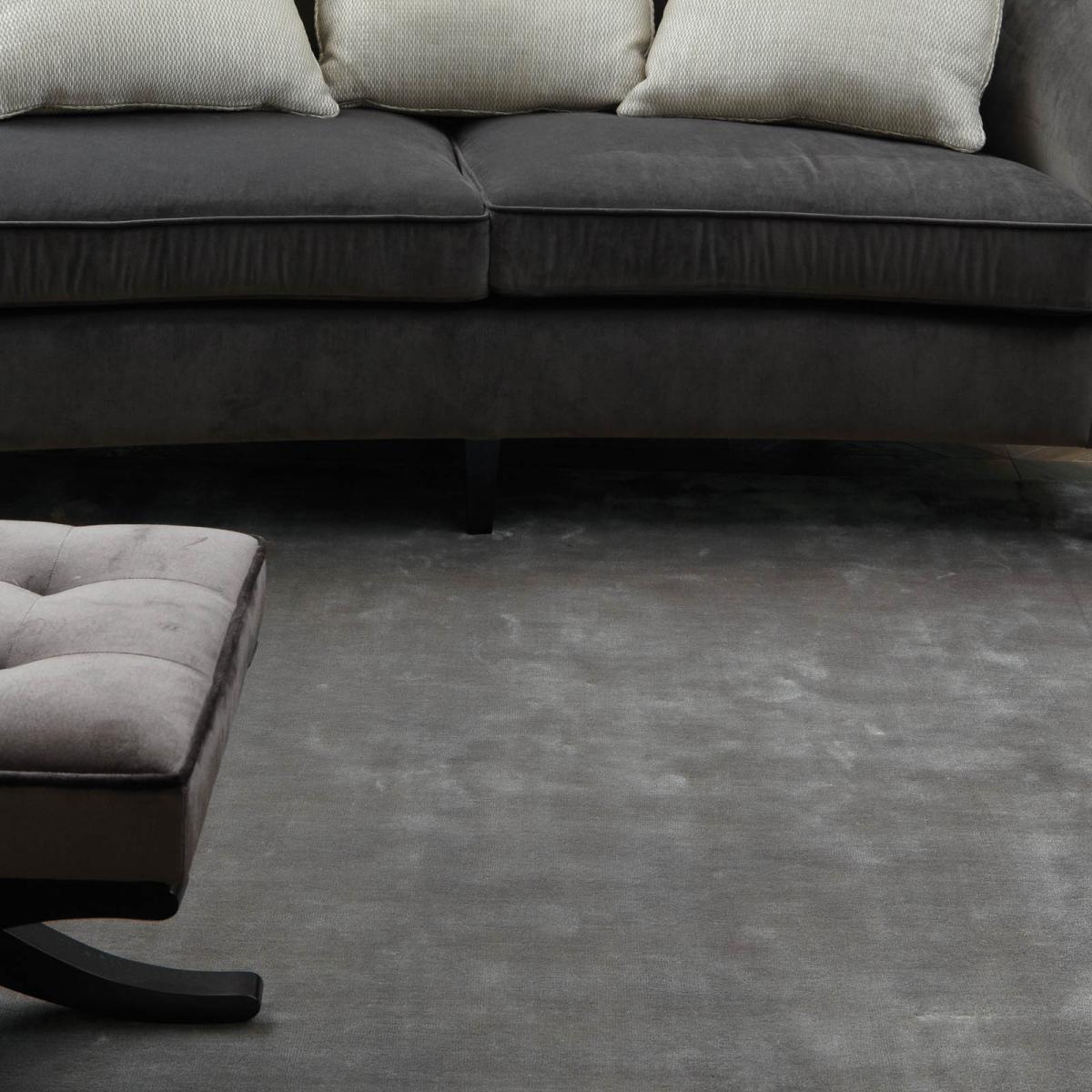 Katherine Carnaby Chrome Rug in Zinc – image 1