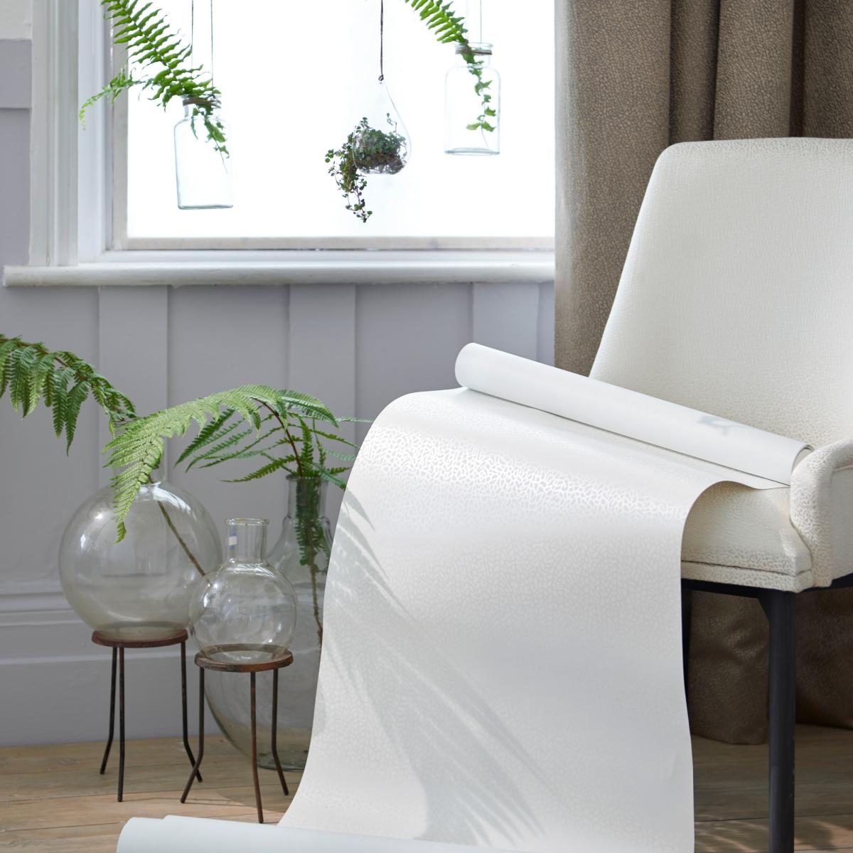 Isla Wallpaper W0093 04 by Clarke and Clarke in Ivory Pearl Roll – image 2