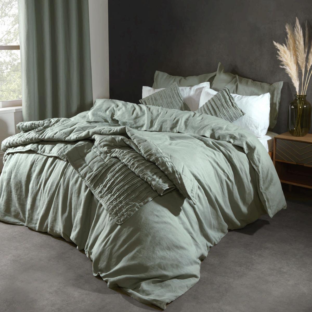 Lazy Linen Bedding Plain Sage Green Duvet Cover and Pillowcase&nbsp;200x200cm – image 2