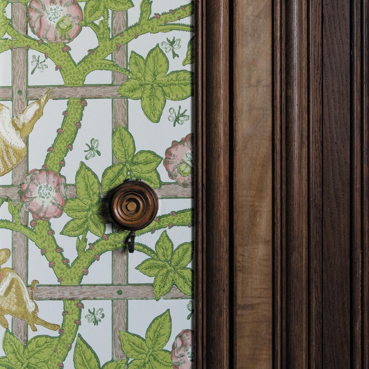 Trellis Wallpaper 217104 by Morris & Co in Summer Yellow Roll – image 2