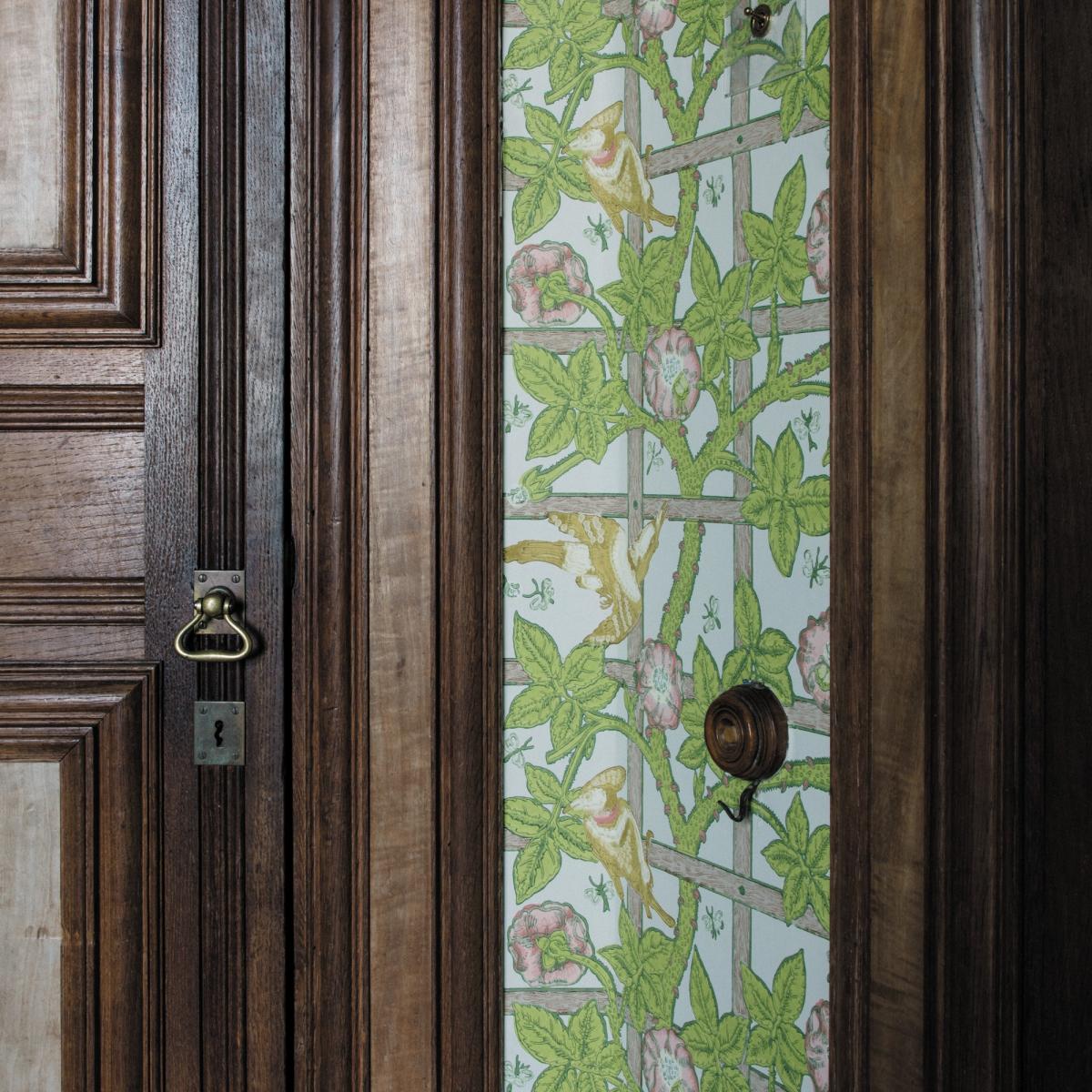 Trellis Wallpaper 217104 by Morris & Co in Summer Yellow Roll – image 3