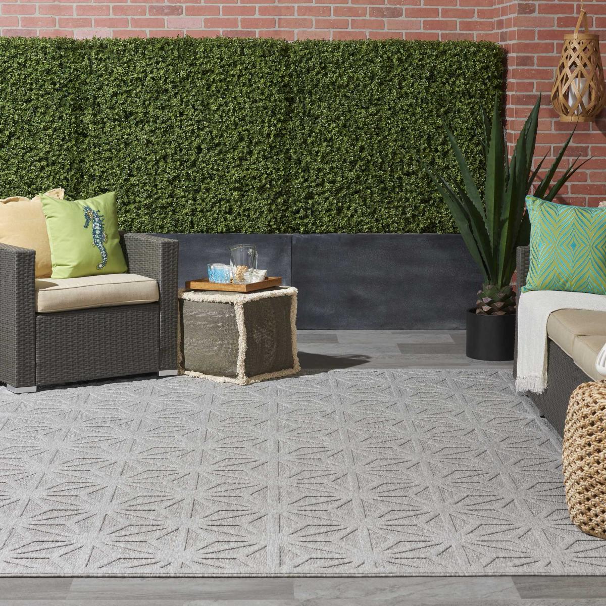 Cozumel CZM01 Indoor Outdoor Geometric Rugs in Light Grey – image 1
