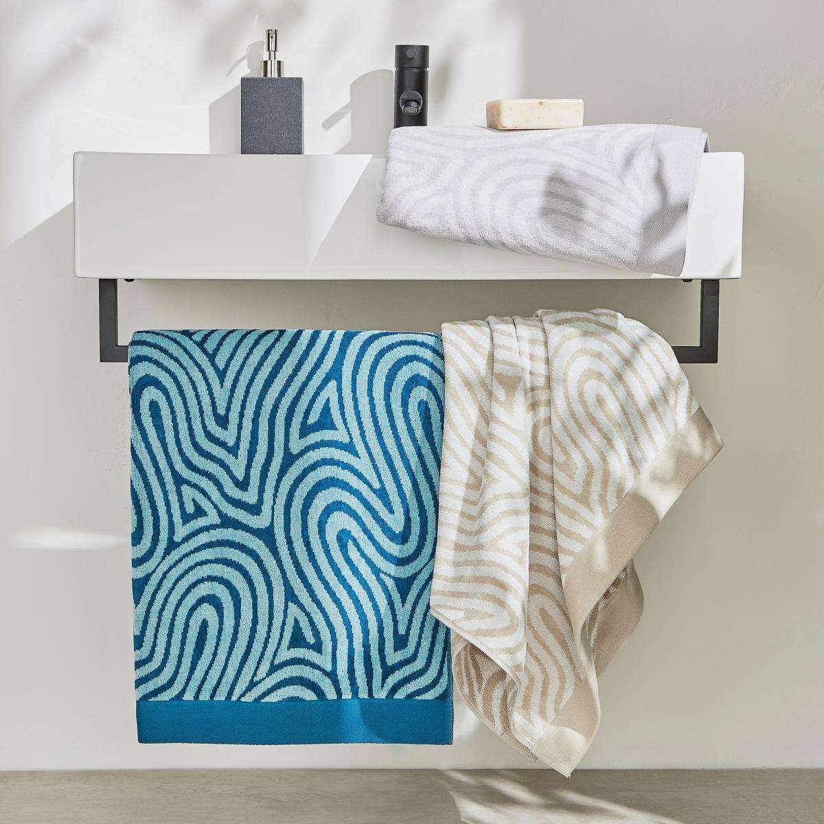 Nalu Makai Towels by Nicole Scherzinger in Duck Egg & Teal 70x130cm – image 3