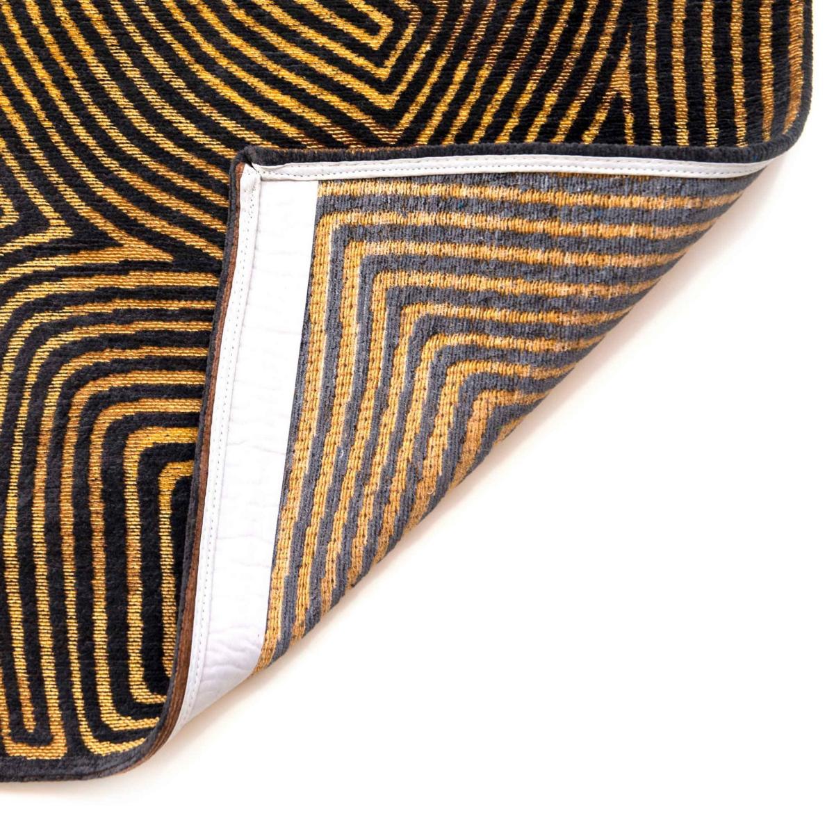 Louis De Poortere Meditation Coral Rug 9227 in Black Gold&nbsp;140x200cm – image 4