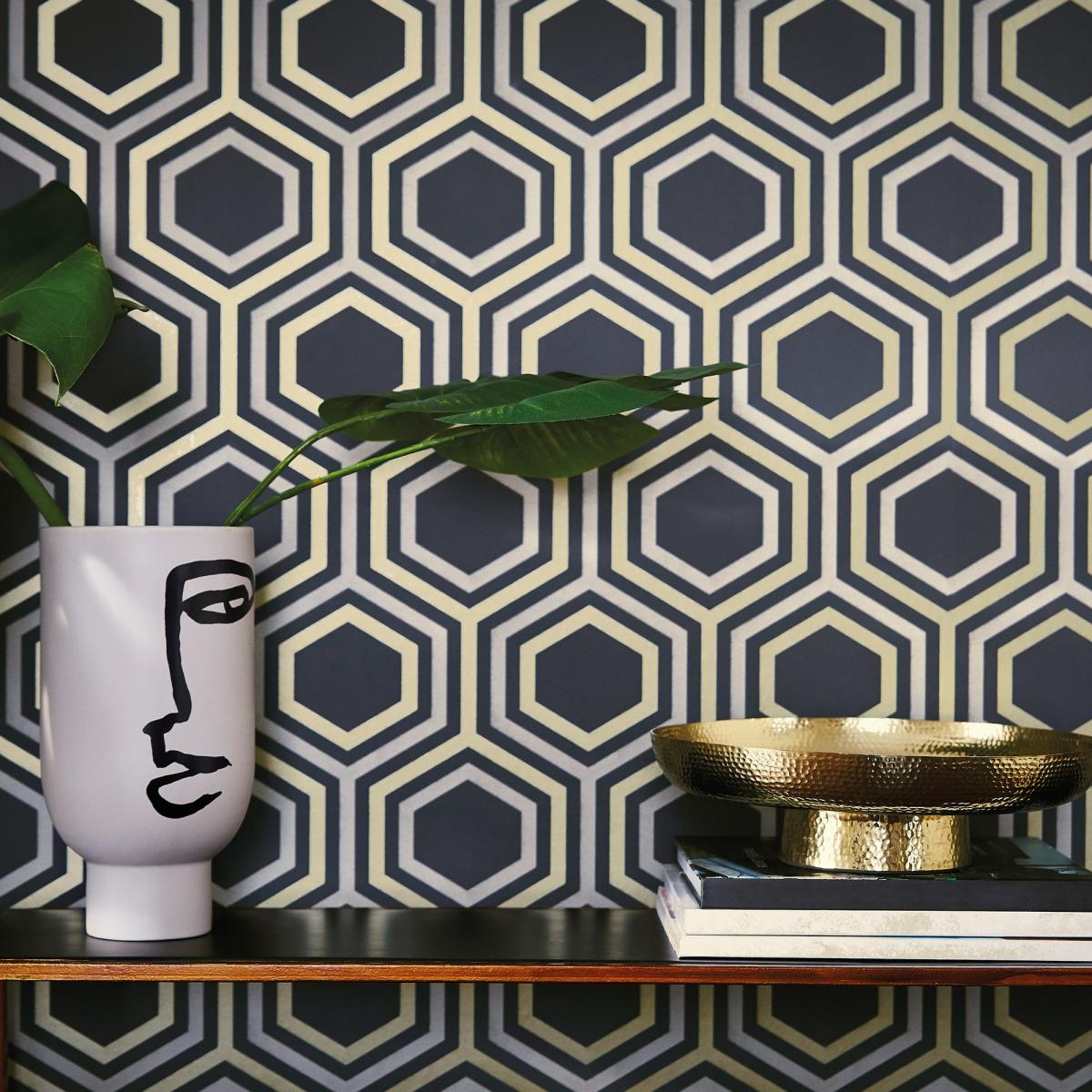 Selo Wallpaper 112149 by Harlequin in Ebony Gold Yellow Roll – image 1