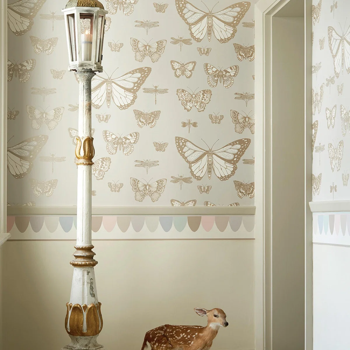 Butterflies & Dragonflies Wallpaper 15064 by Cole & Son in Gilver Roll – image 1