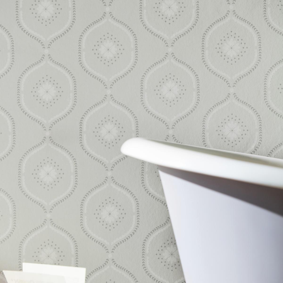 Milcombe Wallpaper 216882 by Sanderson in Putty Grey Roll – image 3