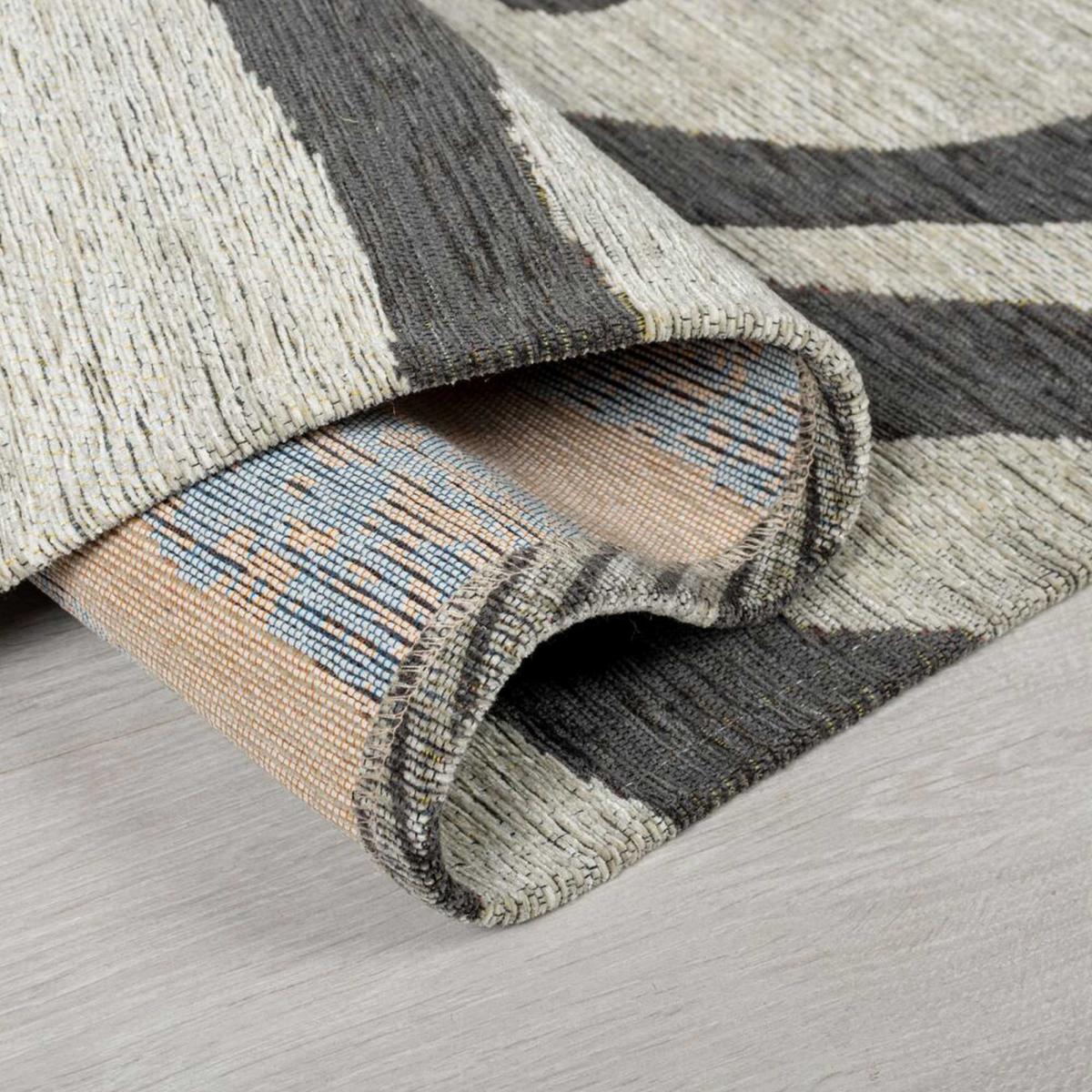 Wilder Zebra Animal Rugs in Charcoal Grey – image 2