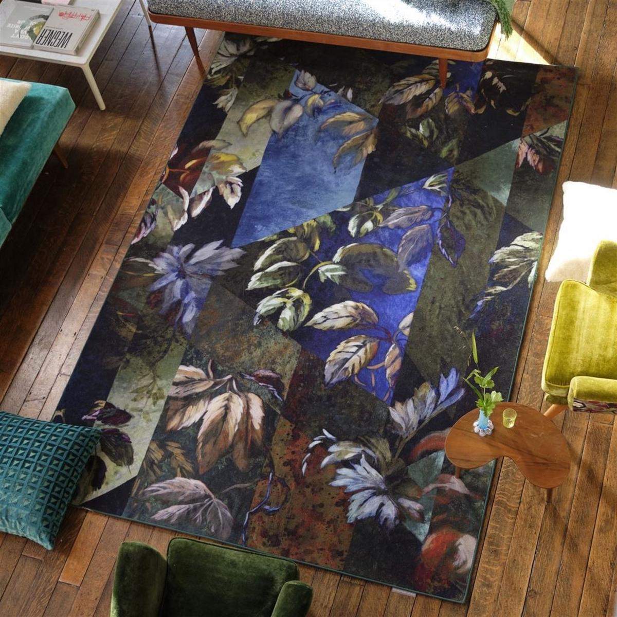 Jangal Moss Leaf Geometric Rug in Green By Designers Guild – image 1