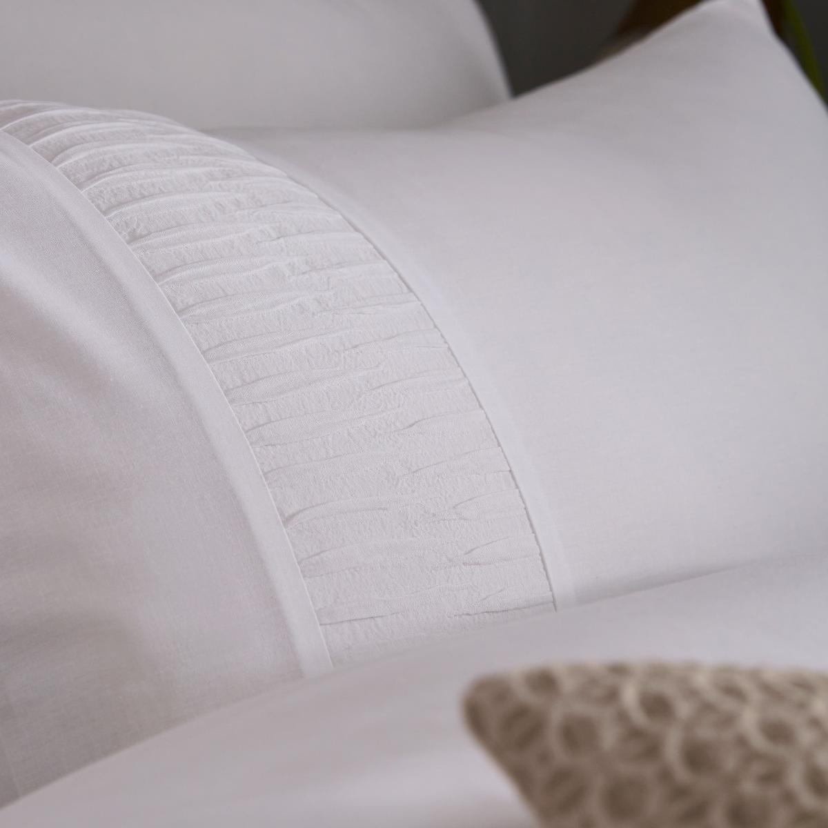 Serenity Pleat Bedding by Katie Piper in White75x50cm – image 3