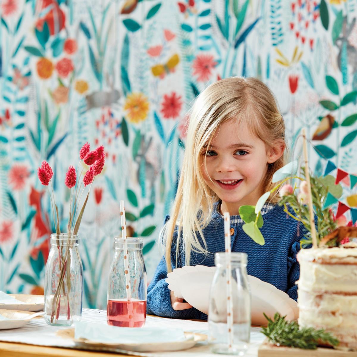Hide and Seek Wallpaper 112633 by Harlequin in Poppy Marine Ochre Roll – image 3