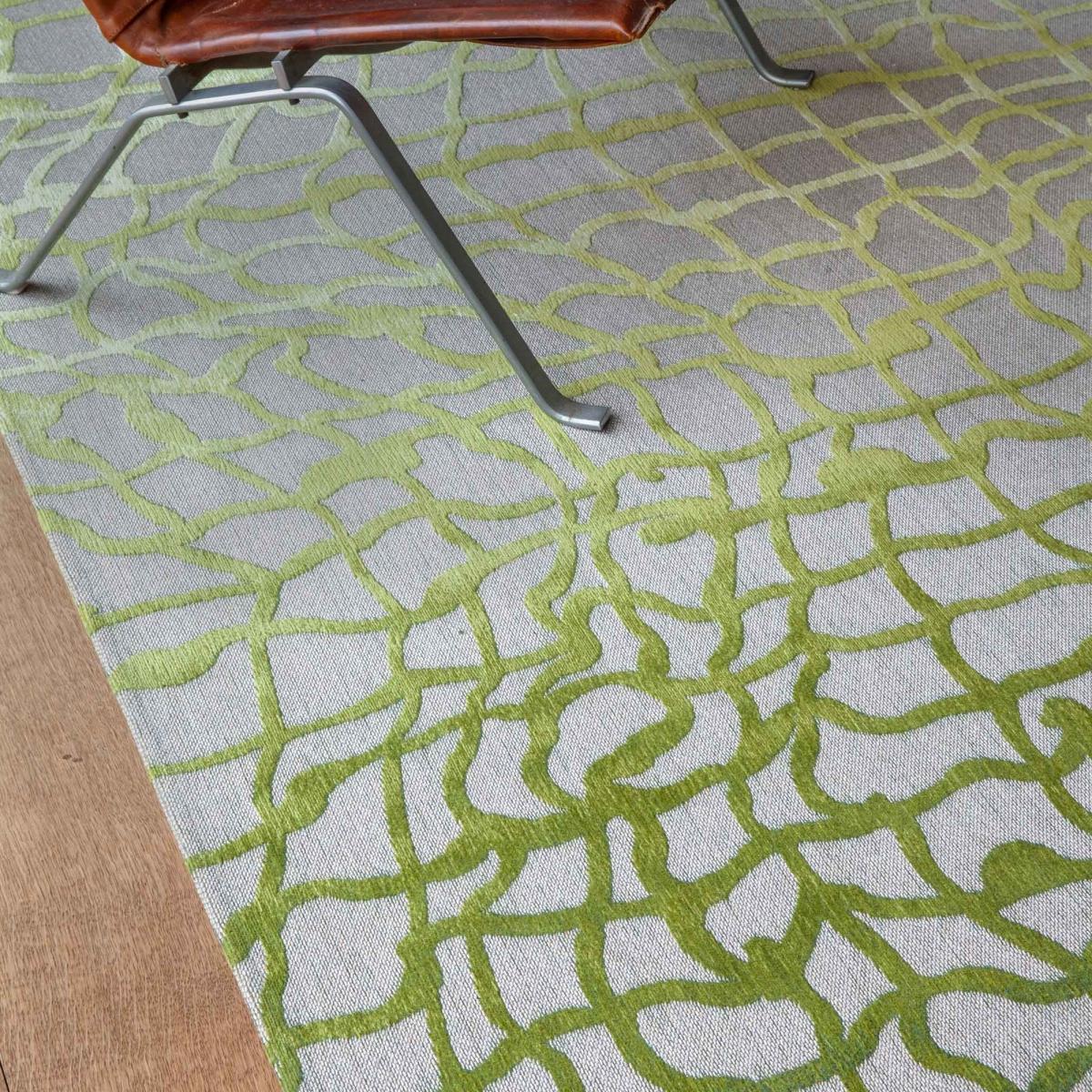 Mad Men Dedalo Rug 9204 in Republic Green – image 2