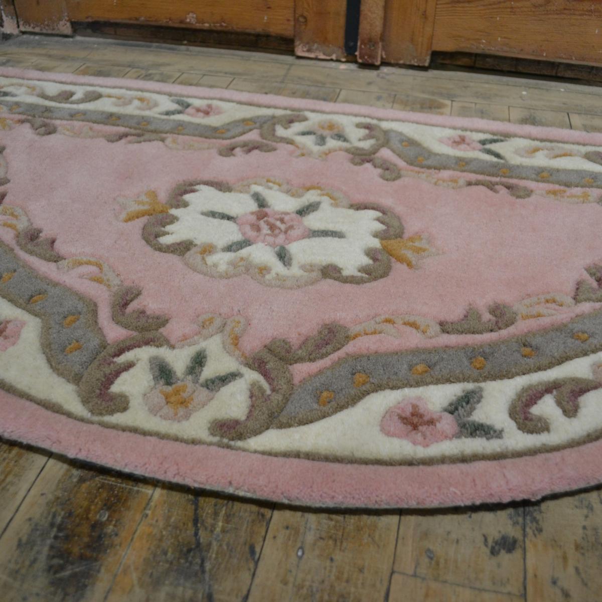 Shensi Traditional Half Moon Rugs in Rose Pink – image 2