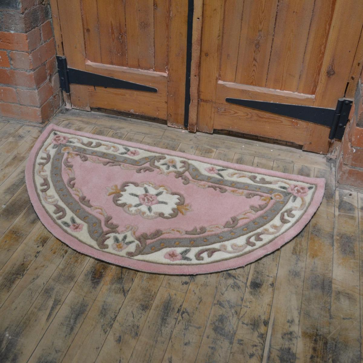 Shensi Traditional Half Moon Rugs in Rose Pink – image 1
