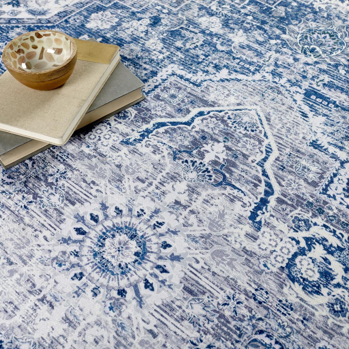 Origins Washable Garda Traditional Medallion Rug in Blue 80x150cm – image 2