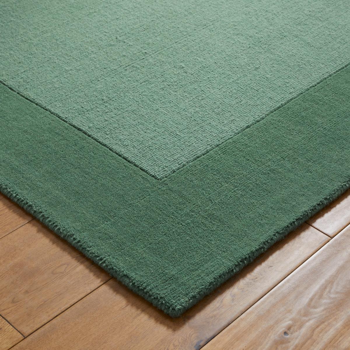 Colours Bordered Wool Rug in Green160x235cm – image 3