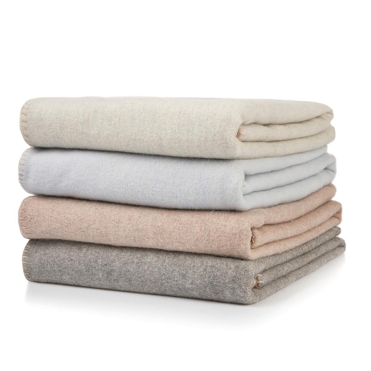 Sandstone Luxury Wool Throw in Uniform Grey 140x220cm – image 3