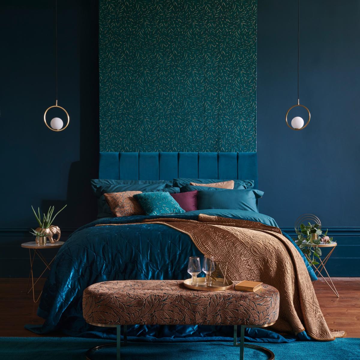 Selva Wallpaper W0144 02 by Clarke and Clarke in Emerald Green&nbsp;Roll – image 2