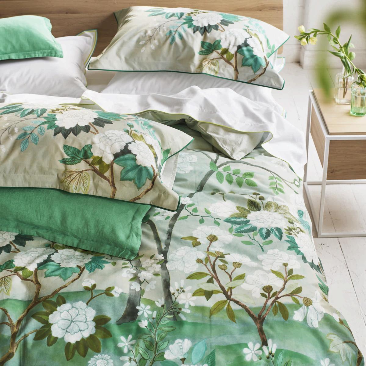 Fleur Orientale Duvet Cover and Pillowcase in Celadon Green By Designers Guild Bedding 200x200cm – image 3