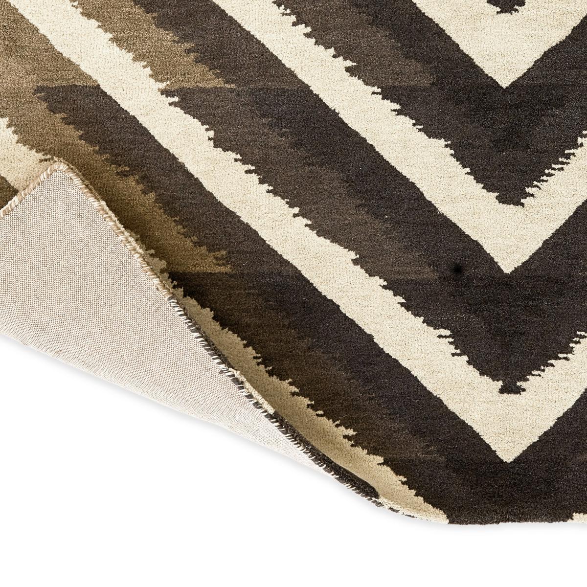 Makalu 142605 Chevron Rugs by Harlequin in Flint250x350cm – image 4