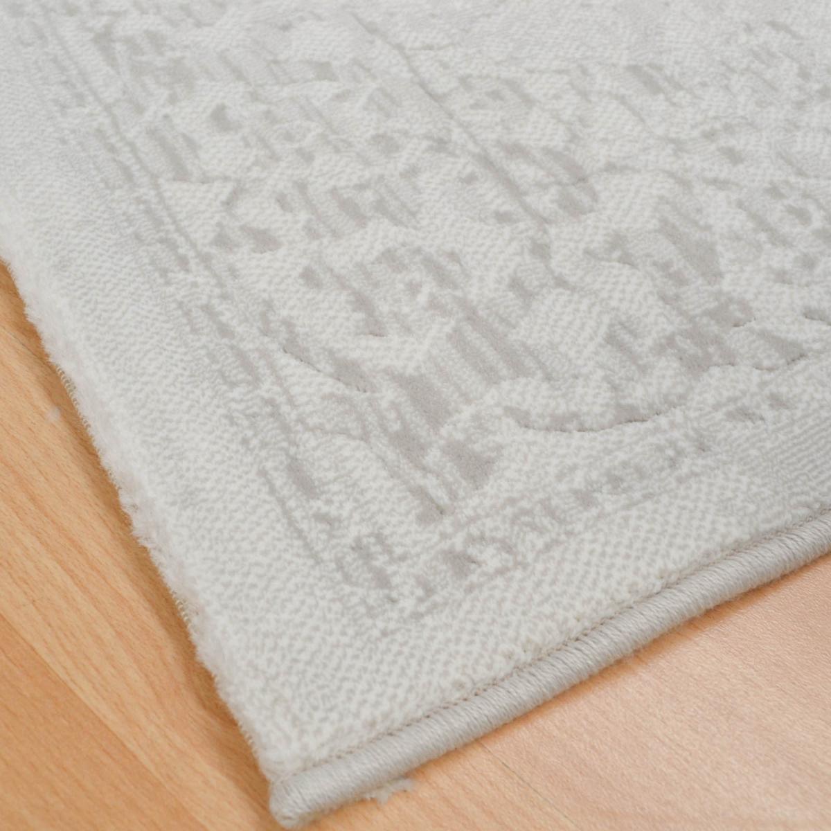 Victoriana Traditional Distressed Rugs in Cream Beige&nbsp;120x170cm – image 2