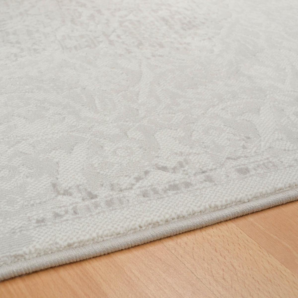 Victoriana Traditional Distressed Rugs in Cream Beige&nbsp;120x170cm – image 3