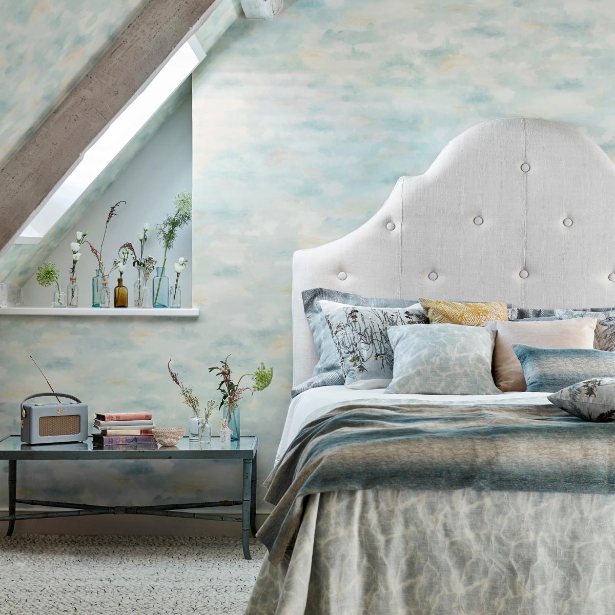 Bamburgh Sky Wallpaper 216515 by Sanderson in Estuary Blue Roll – image 1