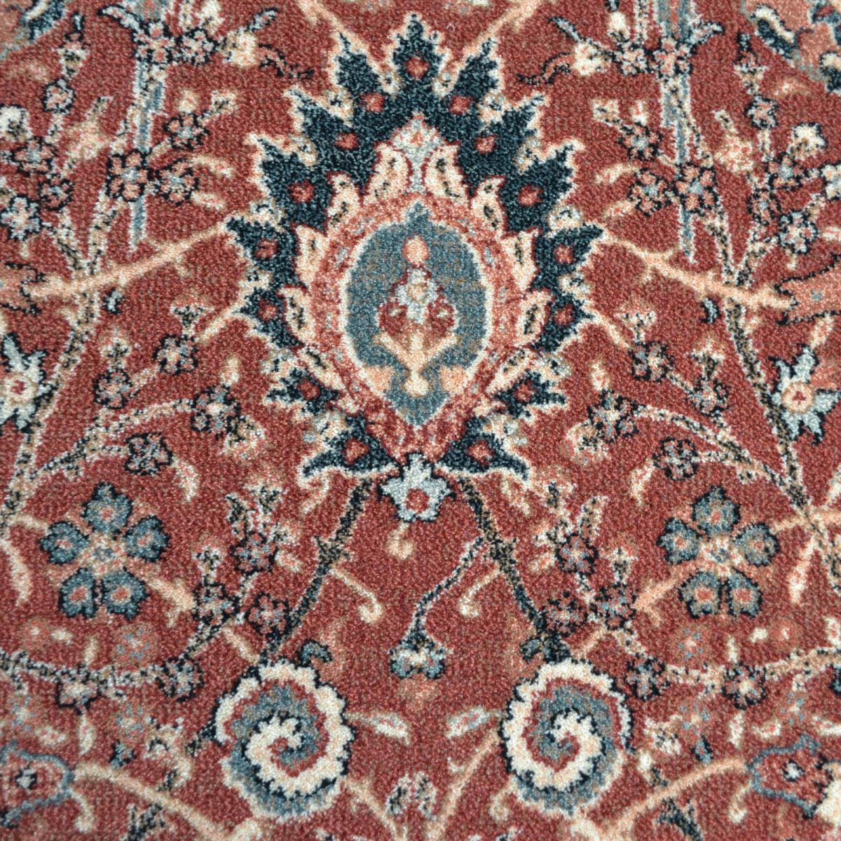 Royal Kashqai Traditional Wool Rugs in 4335 300 Brick Red 160x240cm – image 4