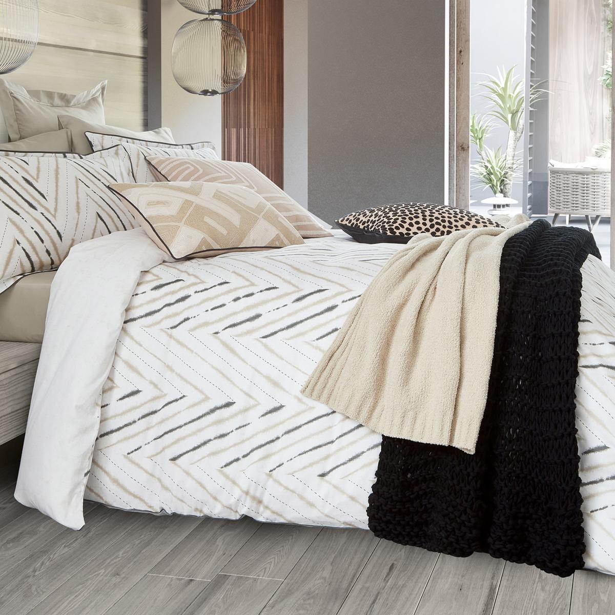 Nalu Lani Bedding by Nicole Scherzinger in Linen & Black 220x230cm – image 3