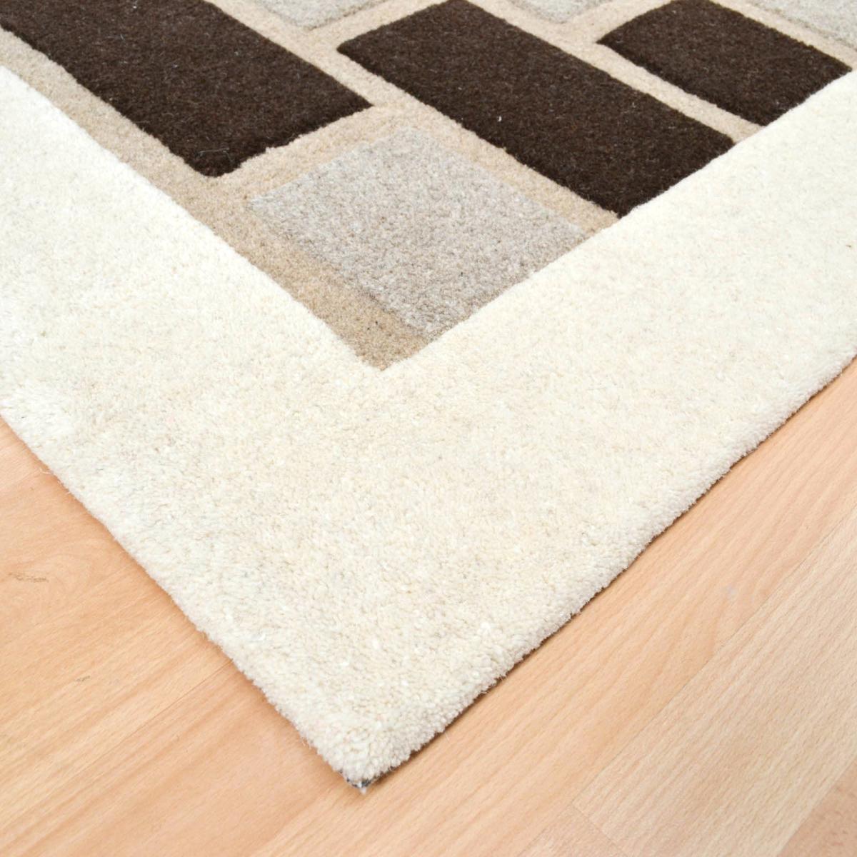 Step Rugs in Beige – image 2