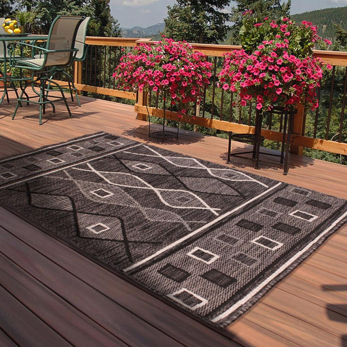 Outdoor Oasis Rugs in Charcoal by Rugstyle – image 1