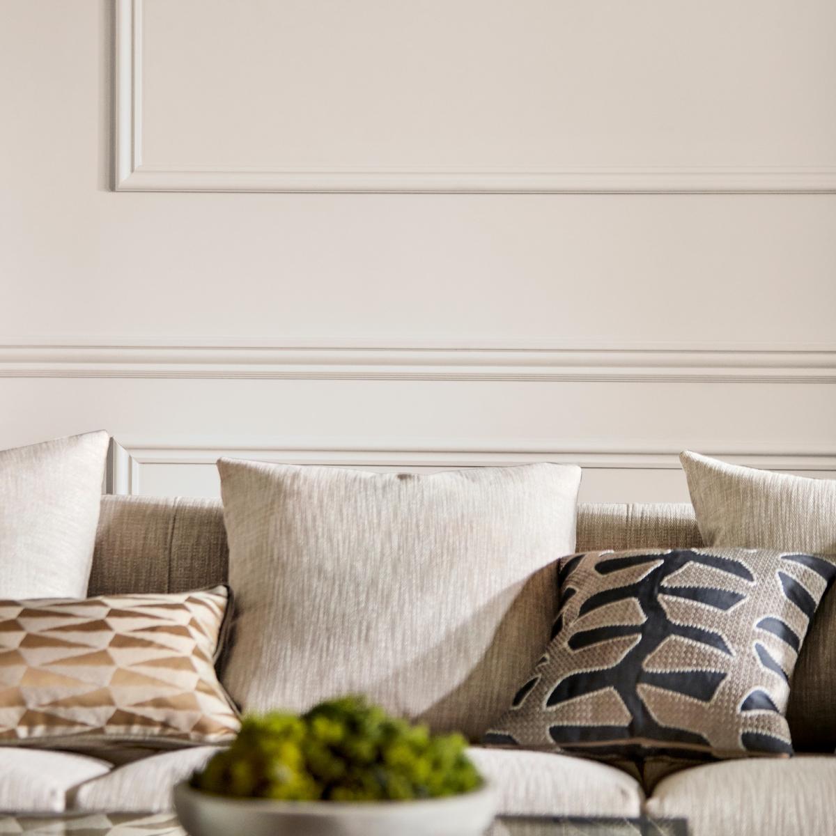 True Matt Emulsion Paint by Zoffany in Architects White2.5 – image 3
