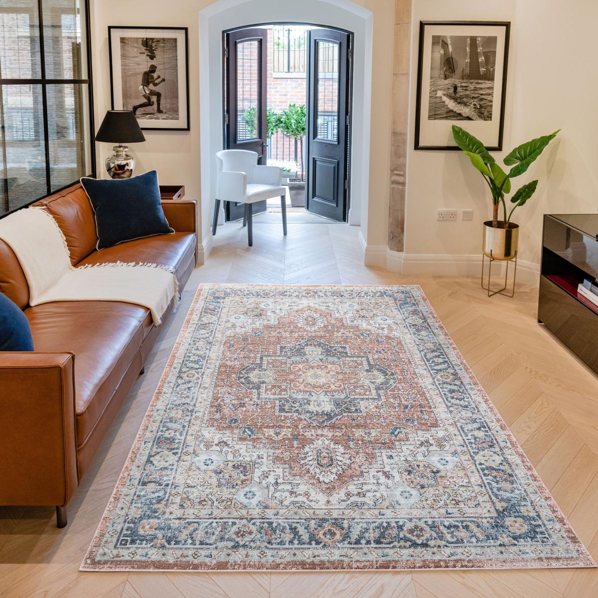 Heritage Traditional Bordered HRTG105 Rugs in Rust Blue – image 1